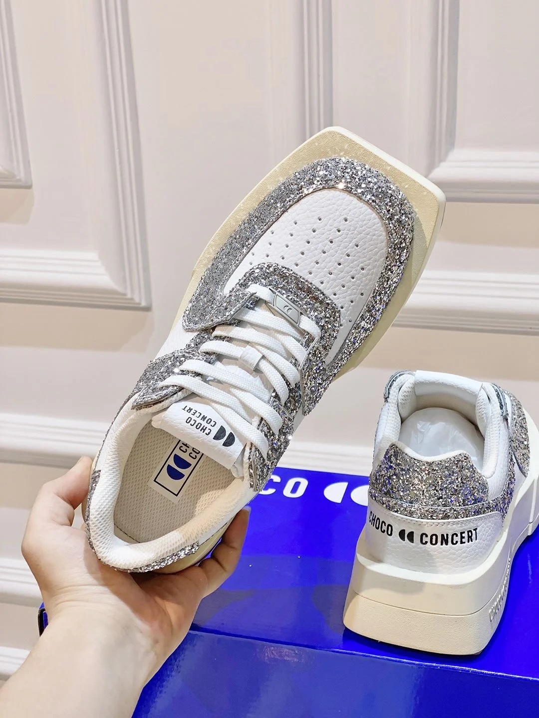Chococoncert Shoes Compact 8190