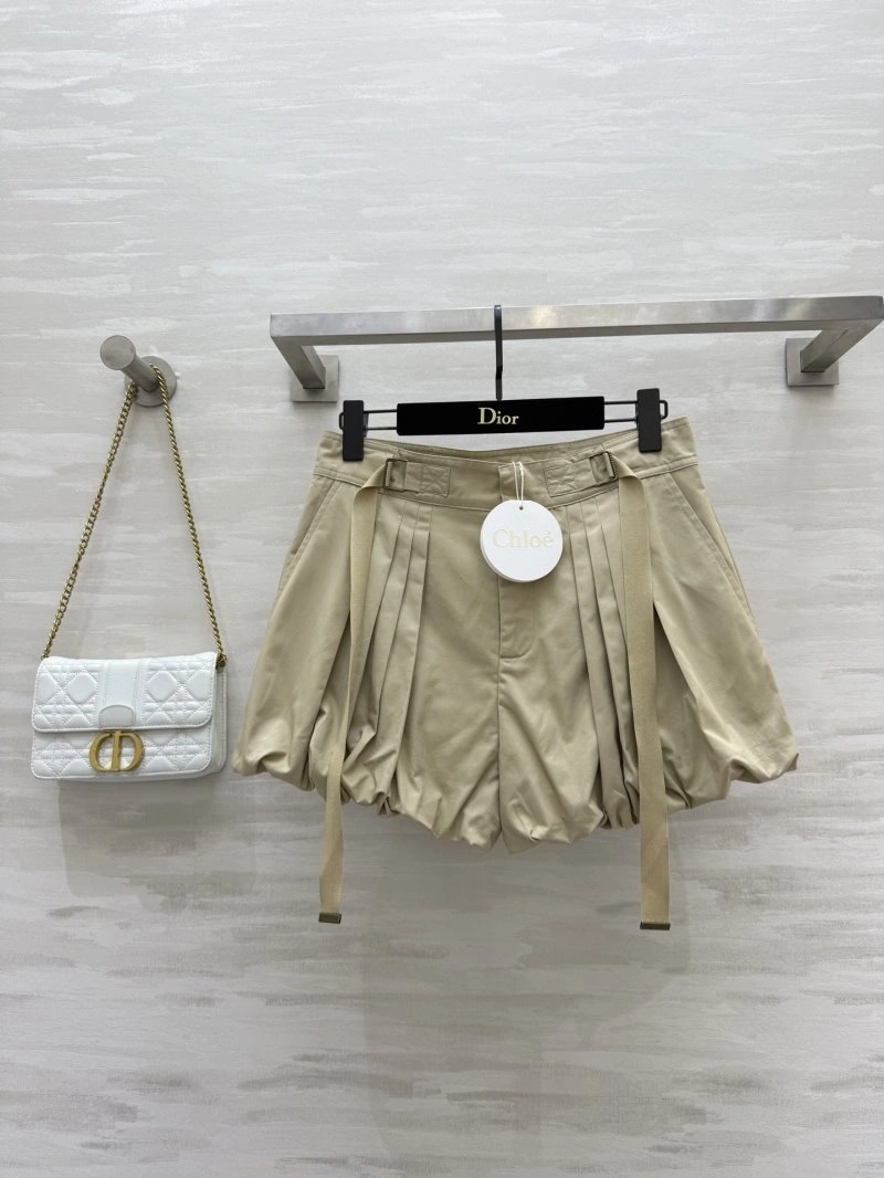 Versatile Chole Short Pants 154970