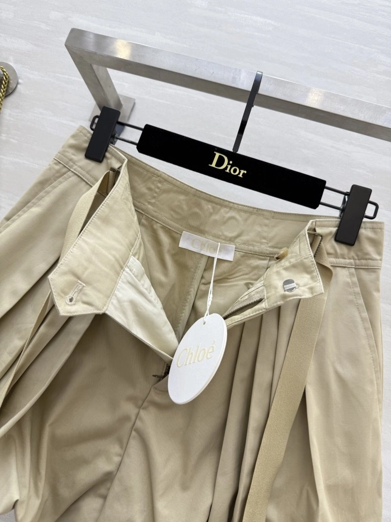 Versatile Chole Short Pants 154970
