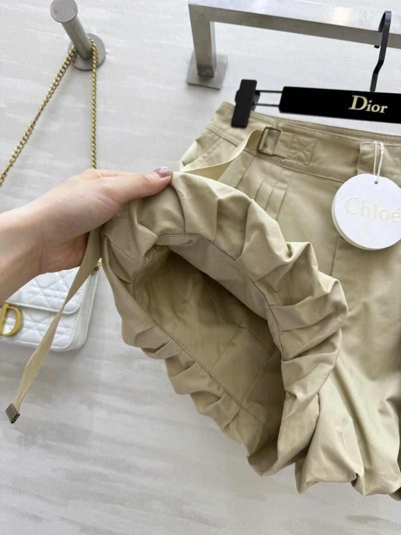 Versatile Chole Short Pants 154970