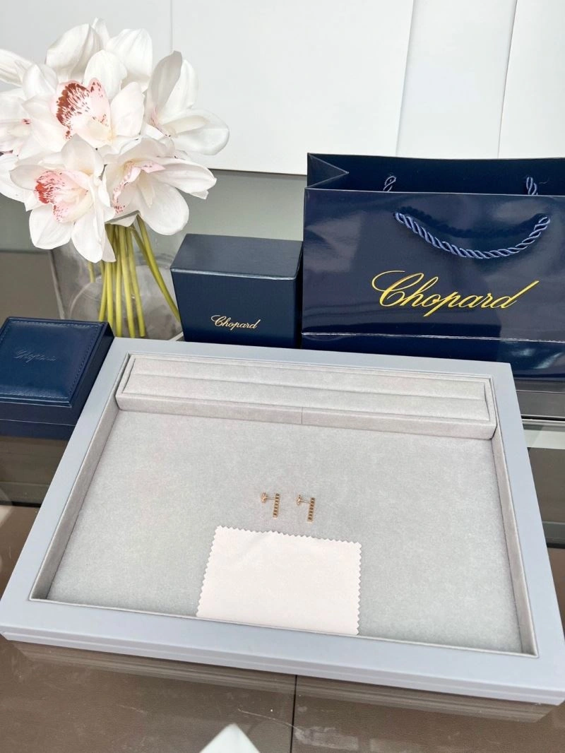 Classic Chopard Earrings 211367