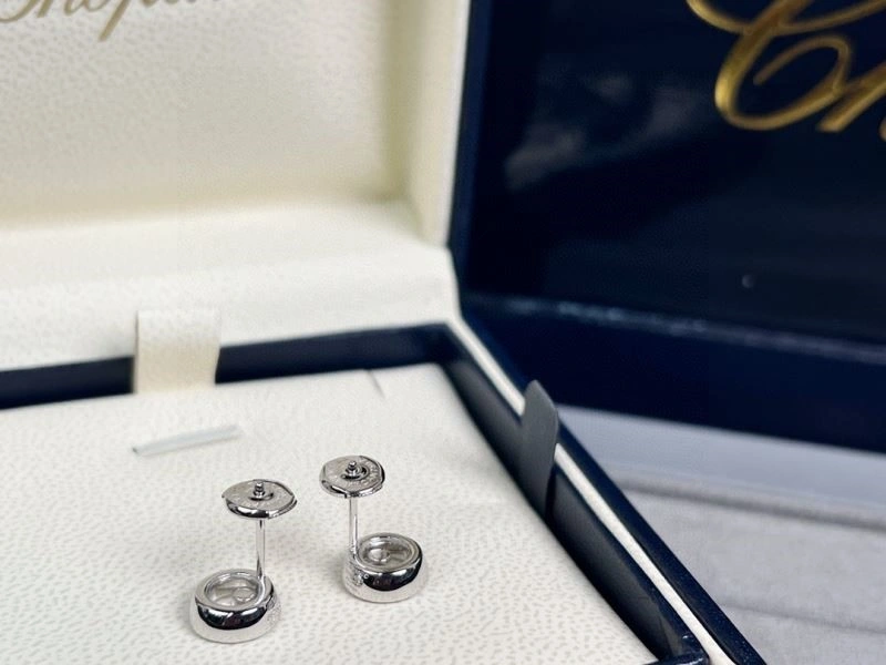 Chopard Earrings Compact 210837