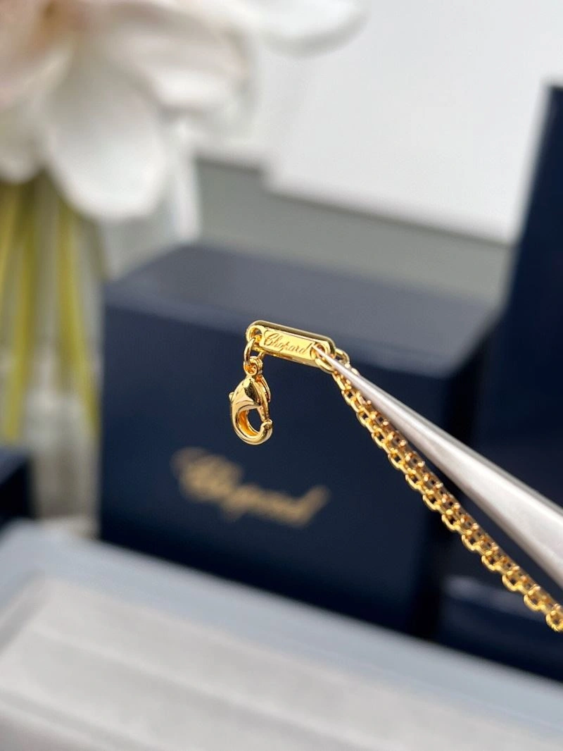 Chopard Necklaces Lightweight 212246