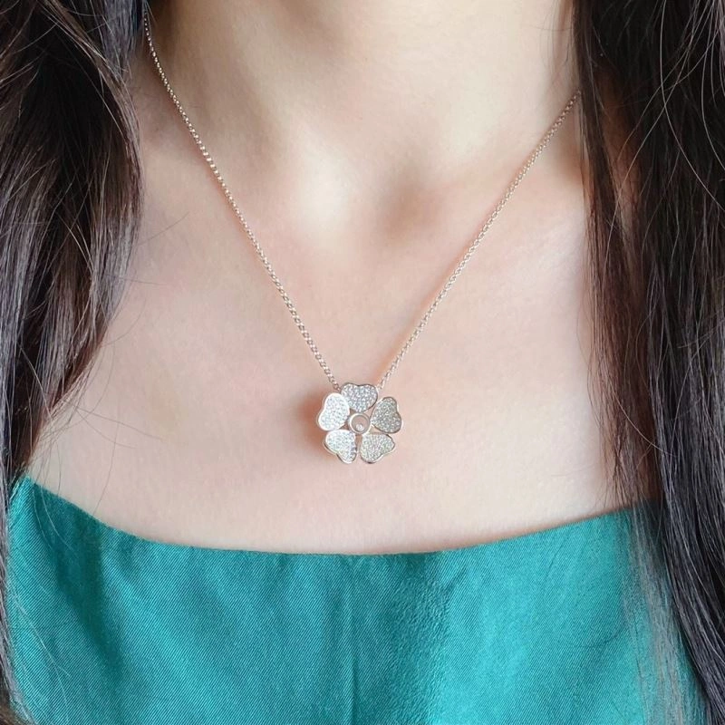 Sophisticated Chopard Necklaces 212241