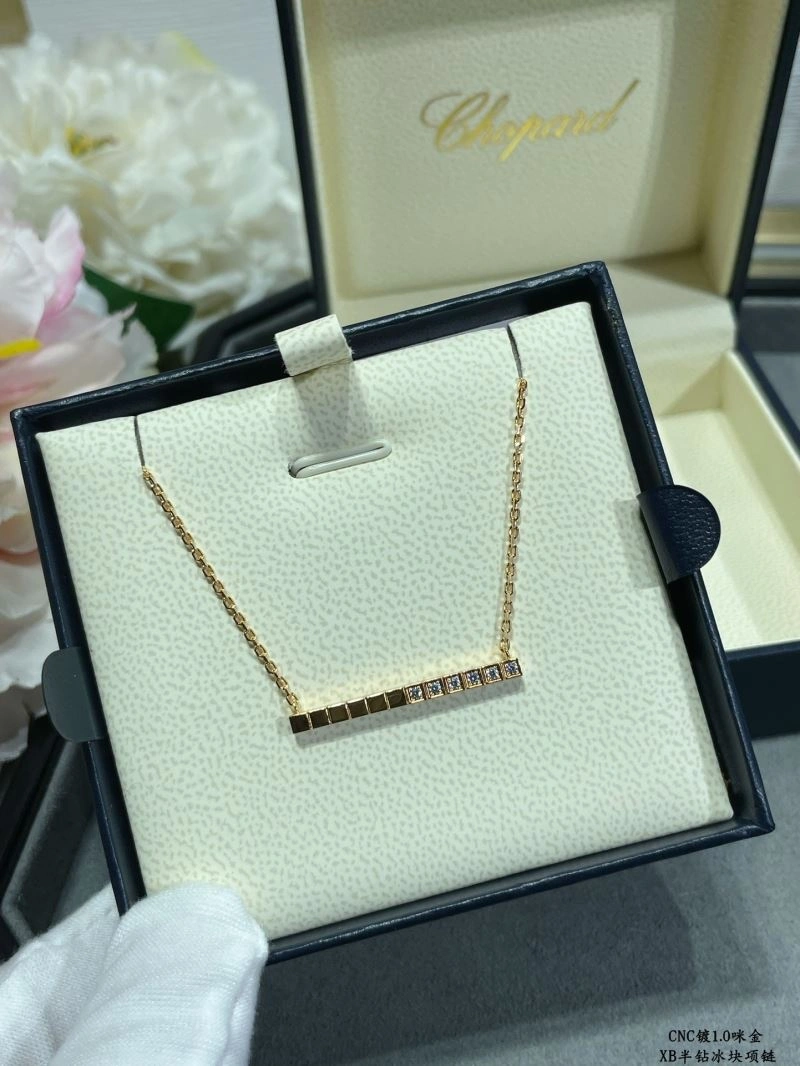 Chopard Necklaces AllSeason 212236