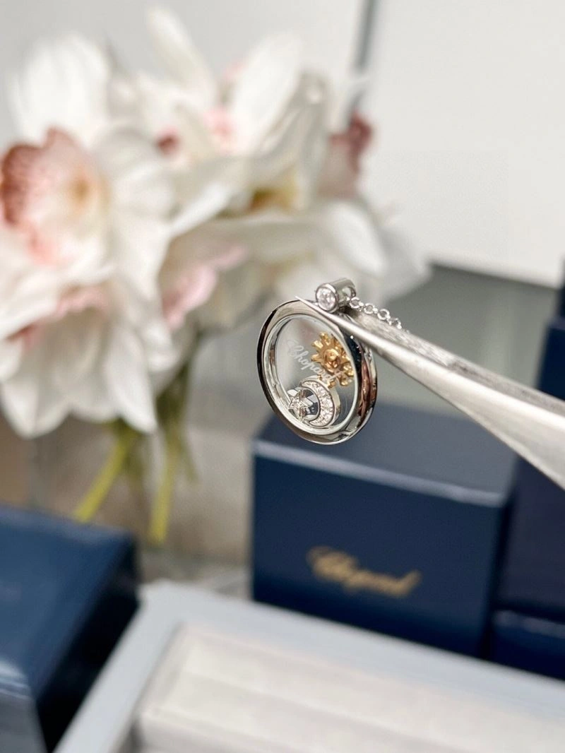 Chopard Necklaces Attractive 212228