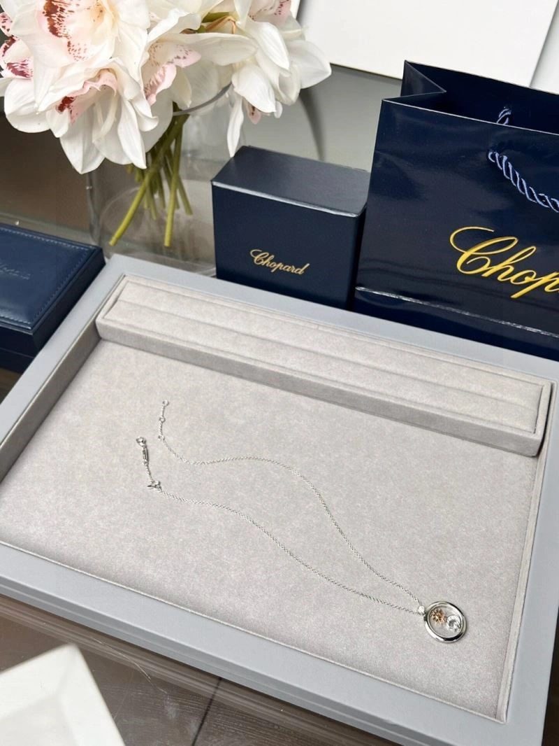 NewStyle Chopard Necklaces 210830
