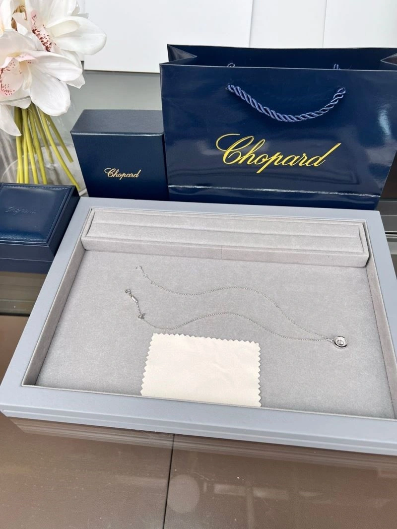 Sophisticated Chopard Necklaces 210834
