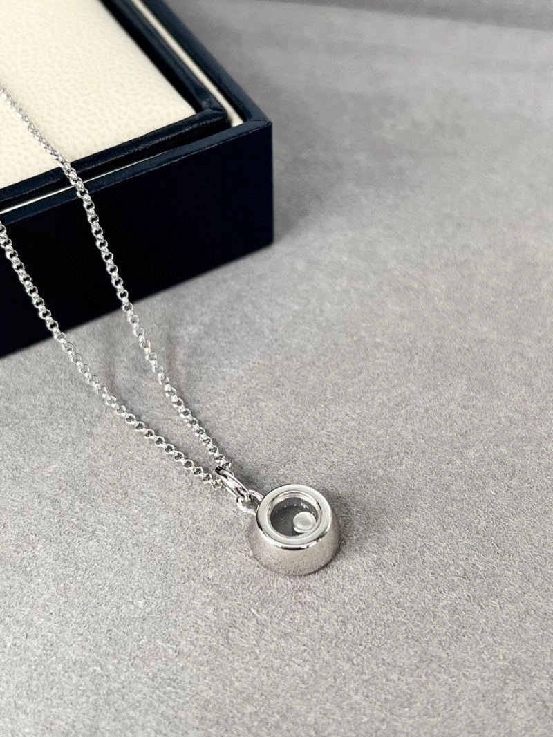 Sophisticated Chopard Necklaces 210834