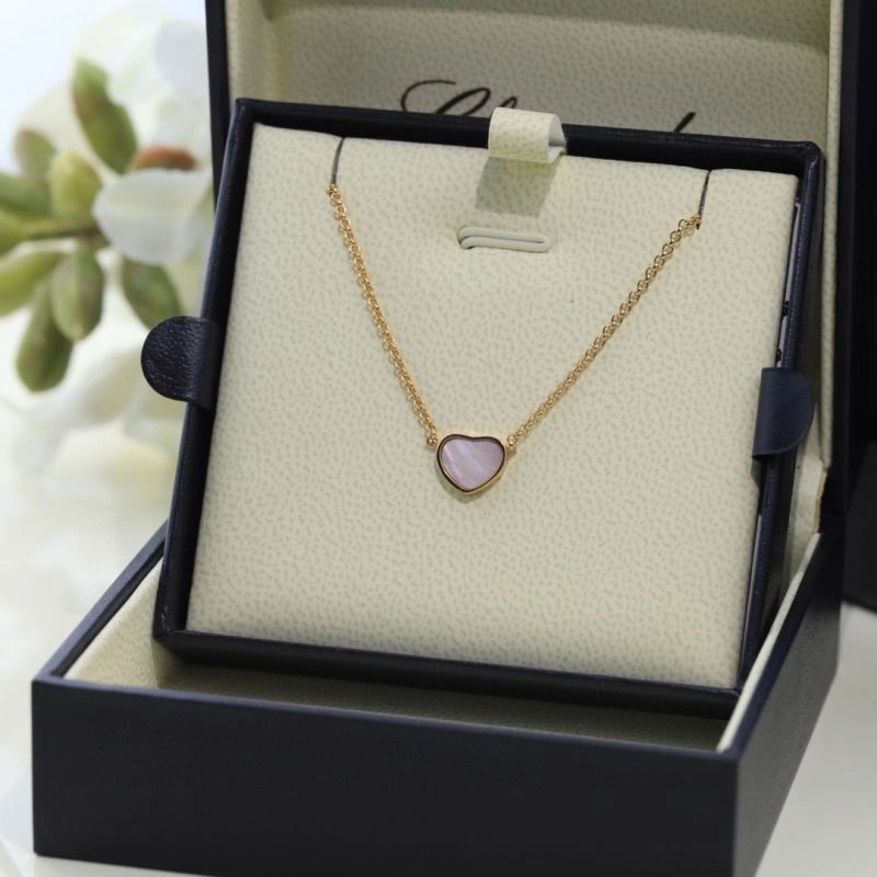 Compact Chopard Necklaces 209402