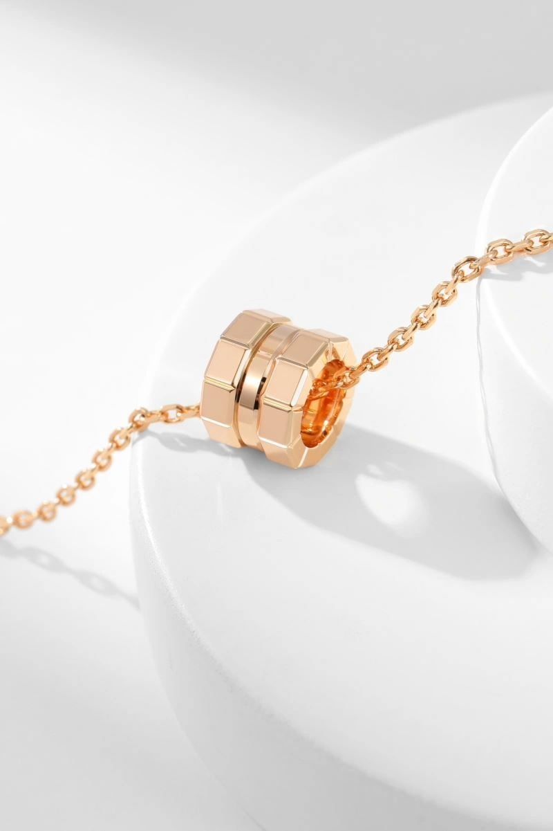 Chopard Necklaces Affordable 209396