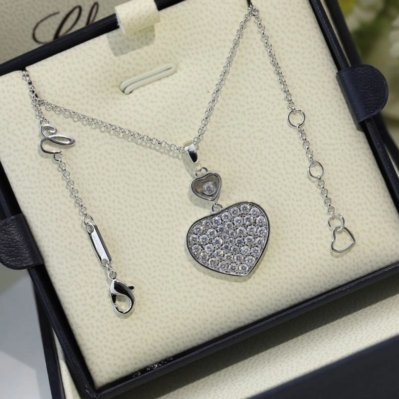 EyeCatching Chopard Necklaces 208832