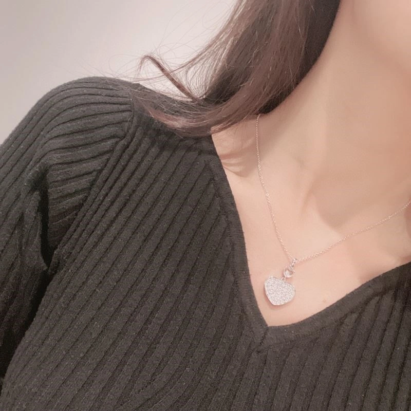 EyeCatching Chopard Necklaces 208832
