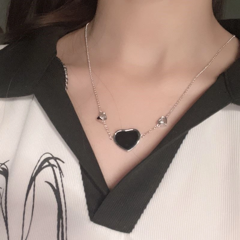 Neat Chopard Necklaces 208848