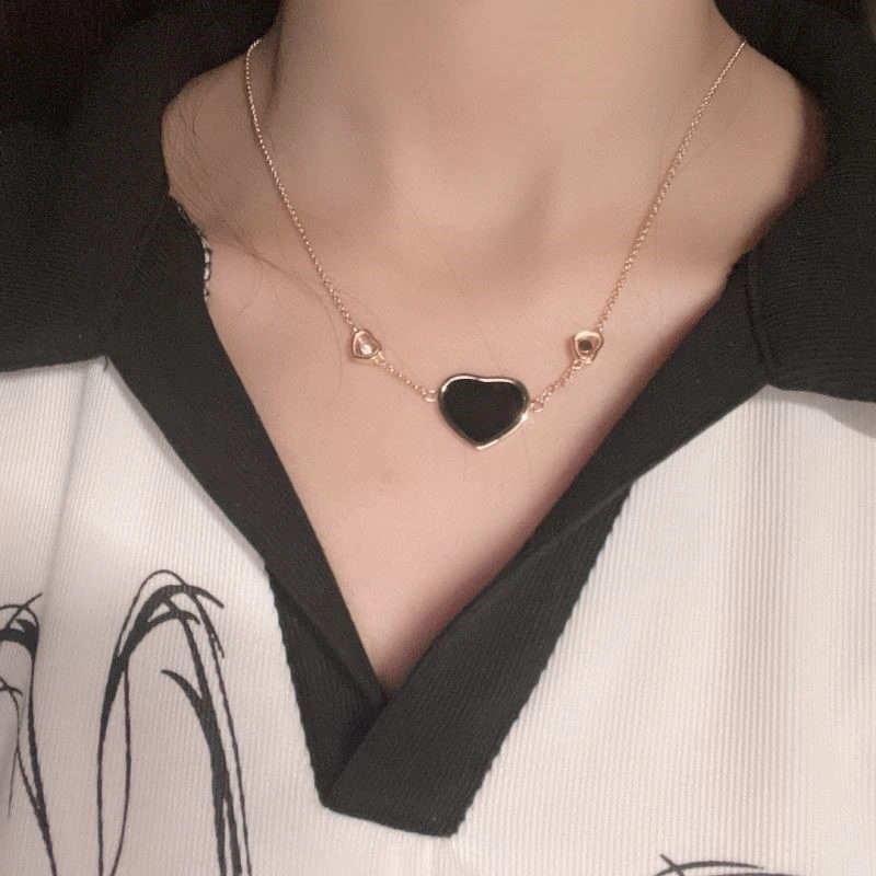 Neat Chopard Necklaces 208848