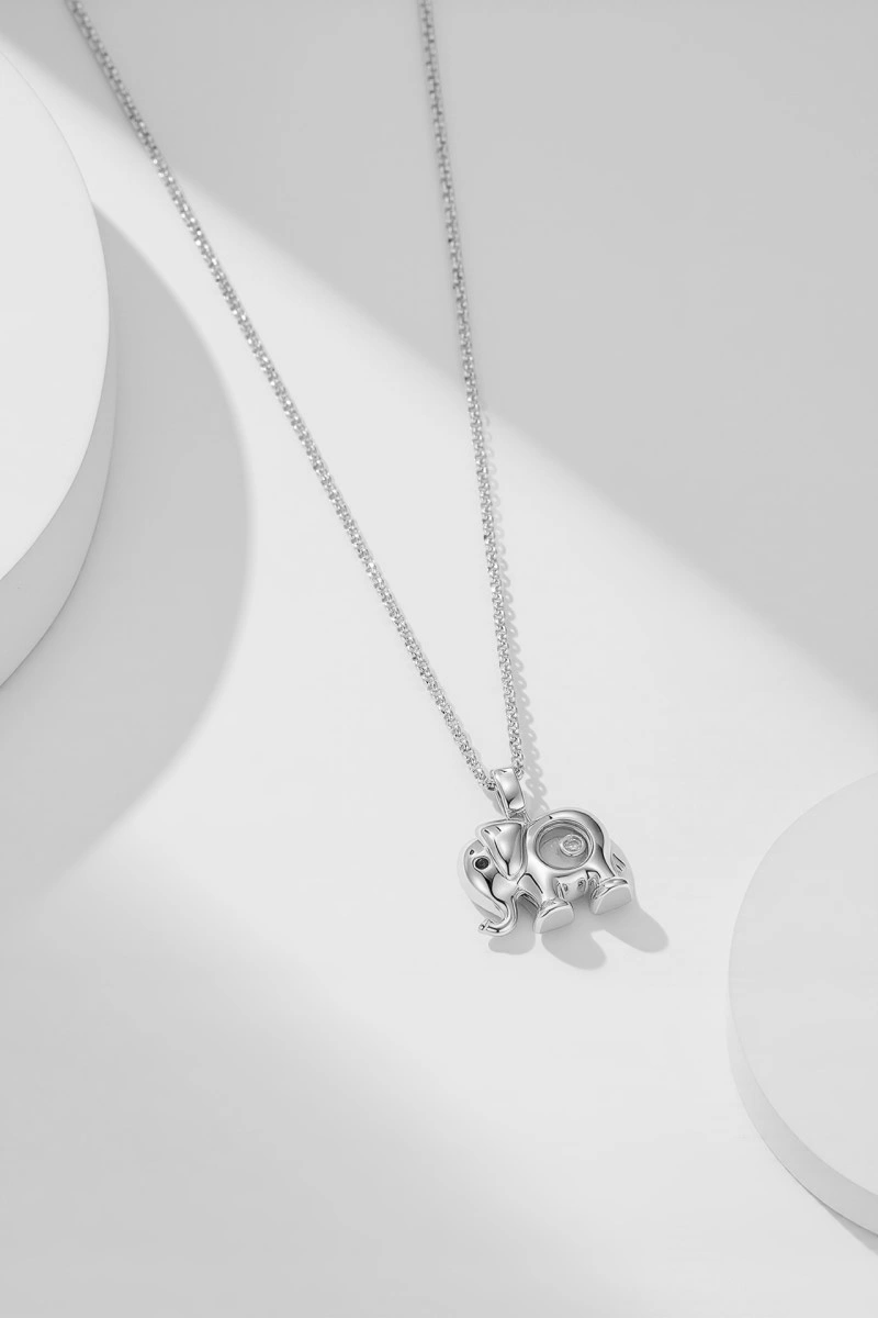 Sophisticated Chopard Necklaces 208090