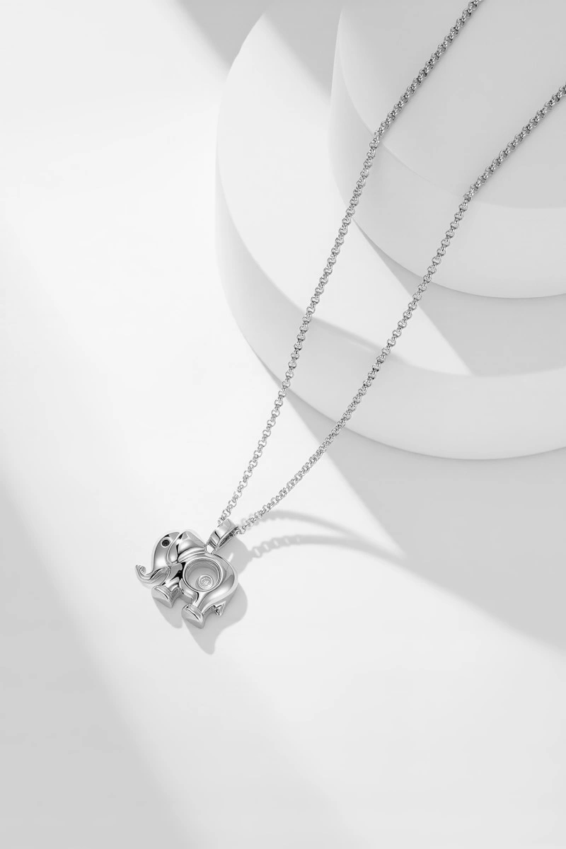 Sophisticated Chopard Necklaces 208090