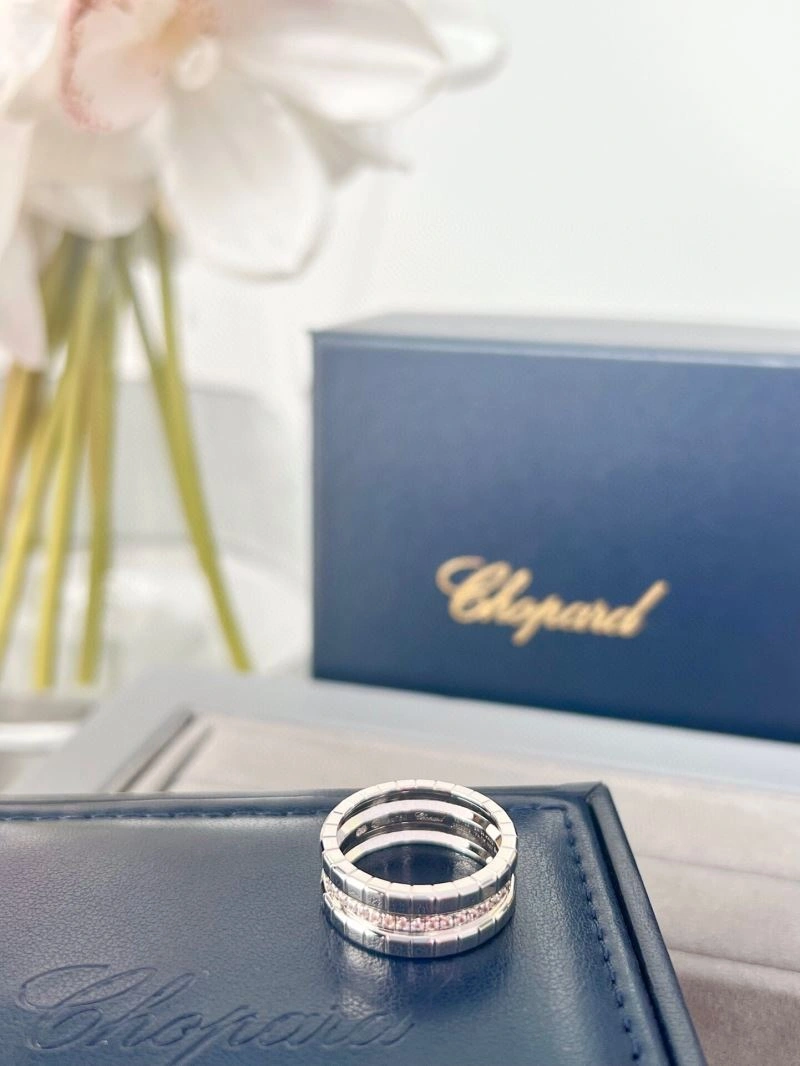 Versatile Chopard Rings 212647
