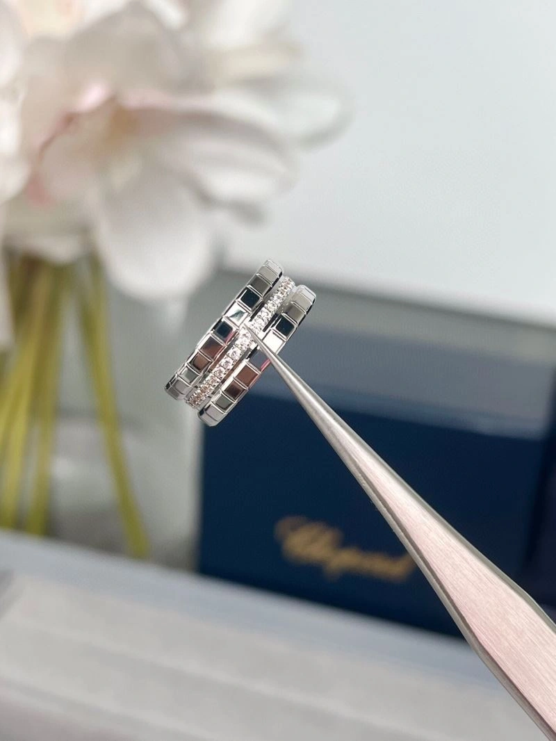 Versatile Chopard Rings 212647
