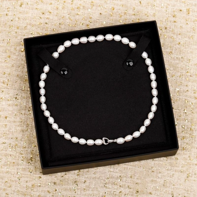 Practical Chow Tai Fook Necklaces 214622