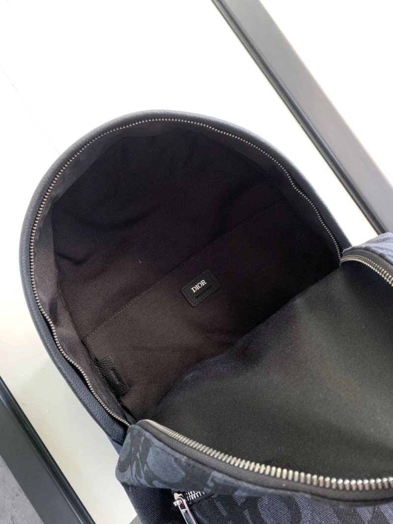 Elegant Christian Dior Backpacks 74180