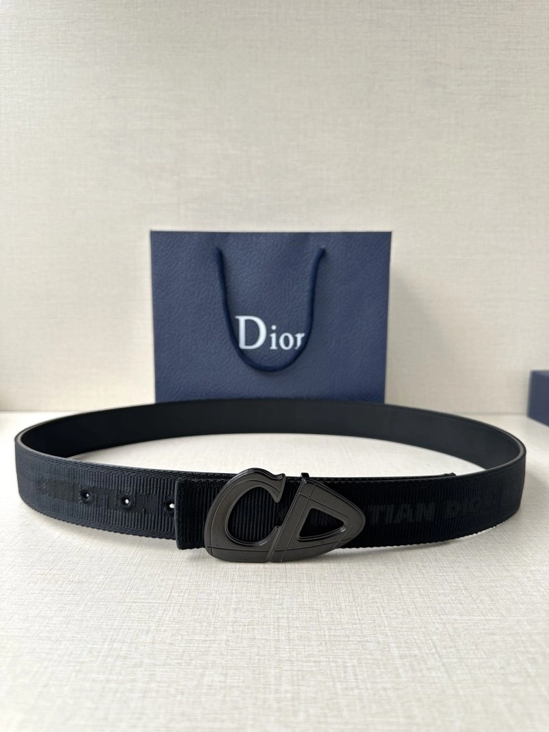 Snug Christian Dior Belts 284598