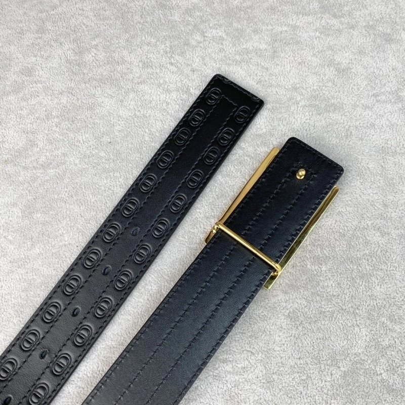 Sleek Christian Dior Belts 284448