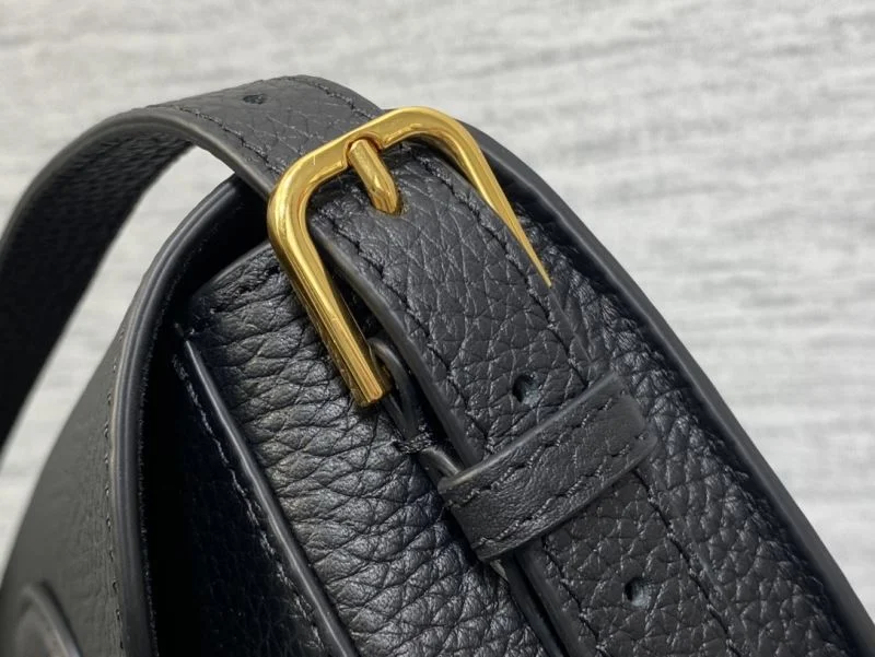 Flexible Christian Dior Bobby Bags 47714