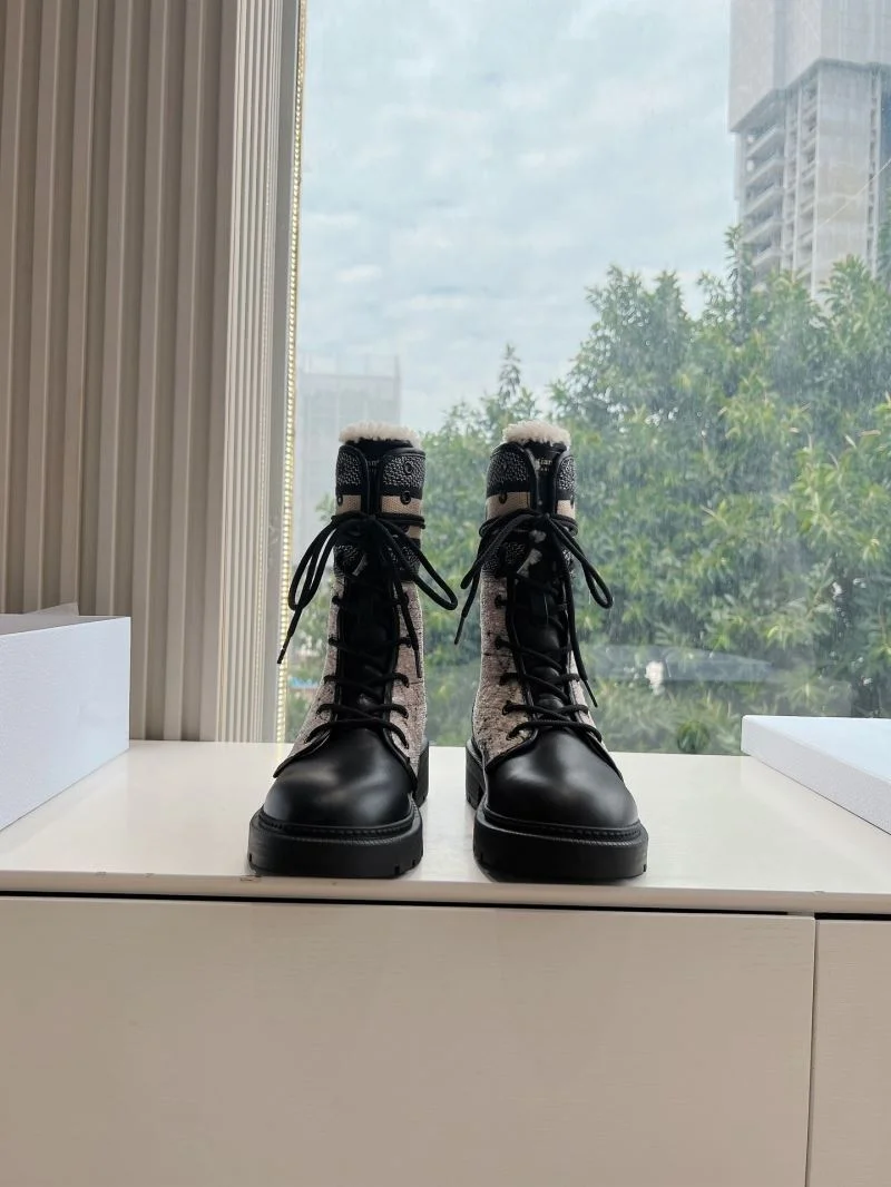 Lightweight Christian Dior Boots 21330