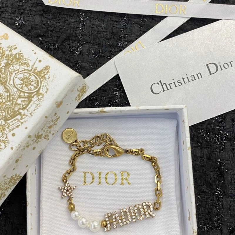 Trendy Christian Dior Bracelets 236132