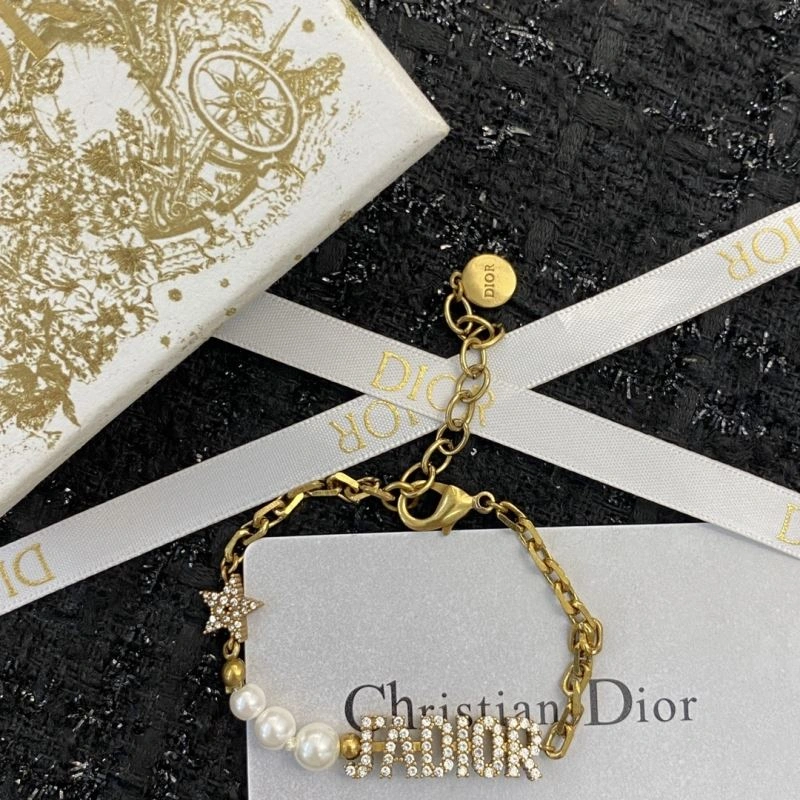 Trendy Christian Dior Bracelets 236132