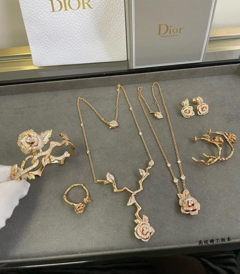 Sustainable Christian Dior Bracelets 236060