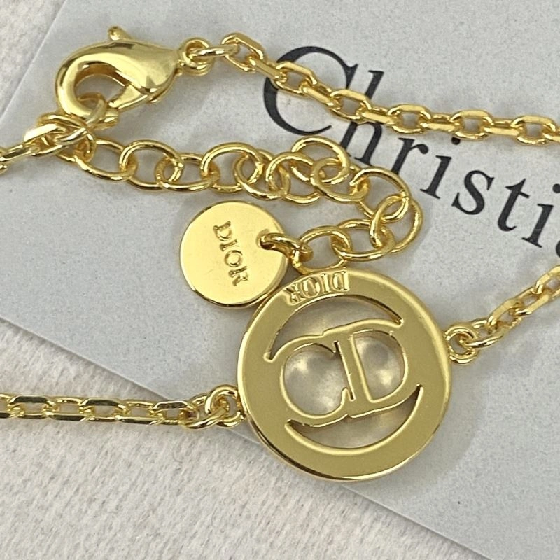 Vibrant Christian Dior Bracelets 236058