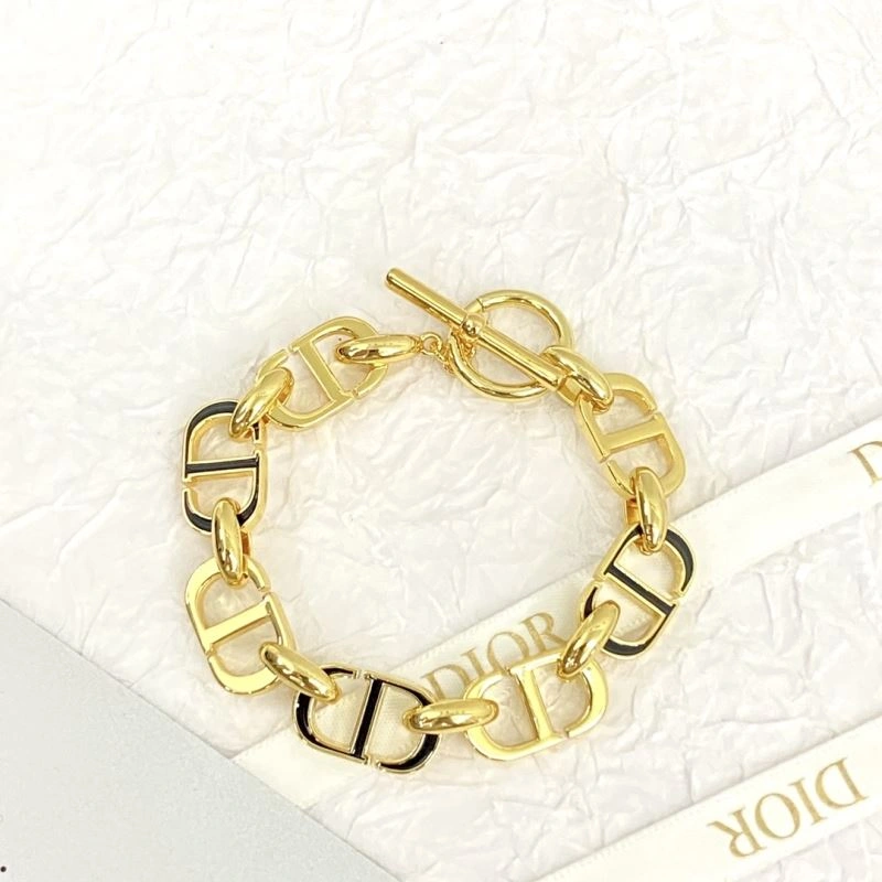 Timeless Christian Dior Bracelets 236057