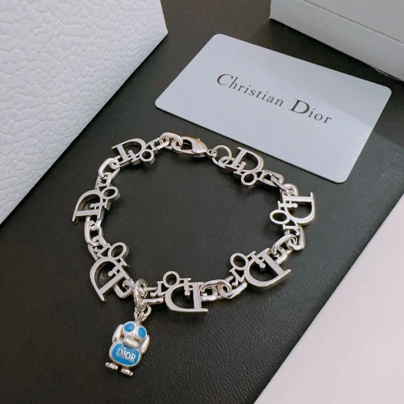 Refined Christian Dior Bracelets 235885