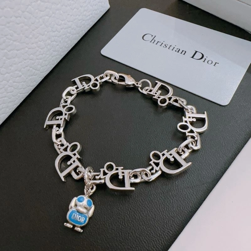 Refined Christian Dior Bracelets 235885