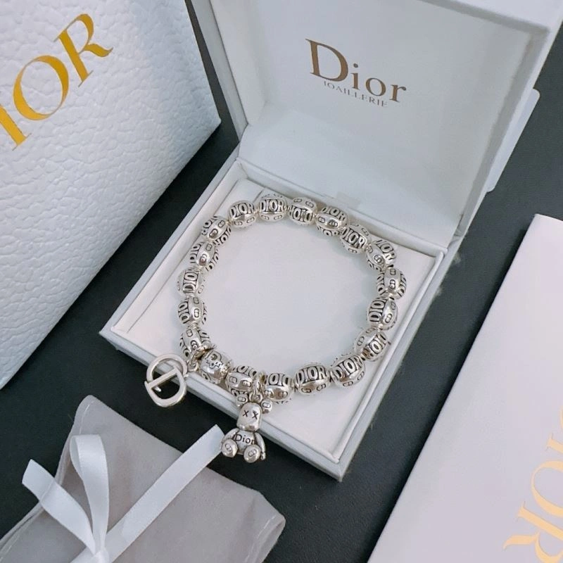 Reliable Christian Dior Bracelets 235878
