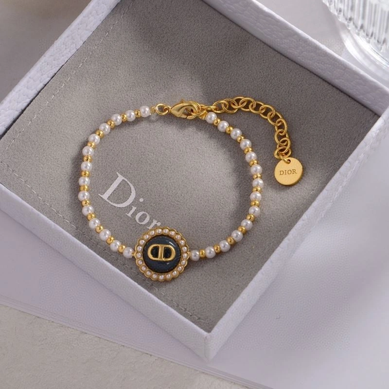 Sustainable Christian Dior Bracelets 235869