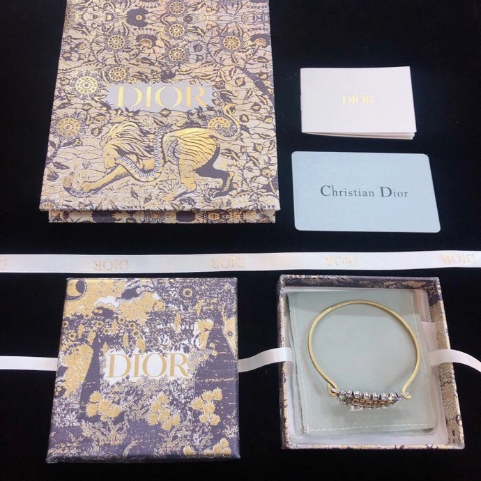 Versatile Christian Dior Bracelets 235850