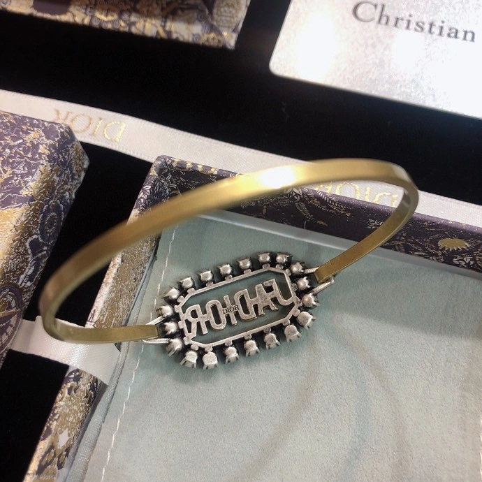 Versatile Christian Dior Bracelets 235850