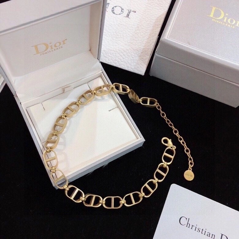 Popular Christian Dior Bracelets 236389