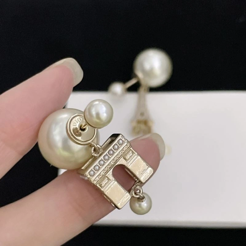 Minimalist Christian Dior Bracelets 236387