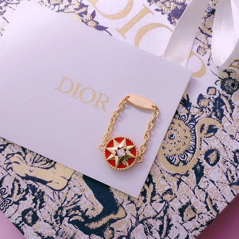 Elegant Christian Dior Bracelets 236382