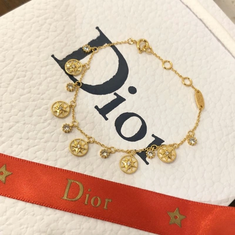 Trendy Christian Dior Bracelets 236224