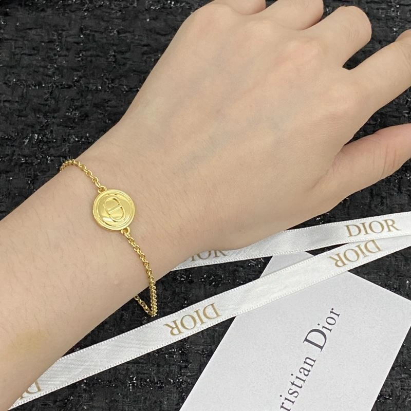 Minimalist Christian Dior Bracelets 236216