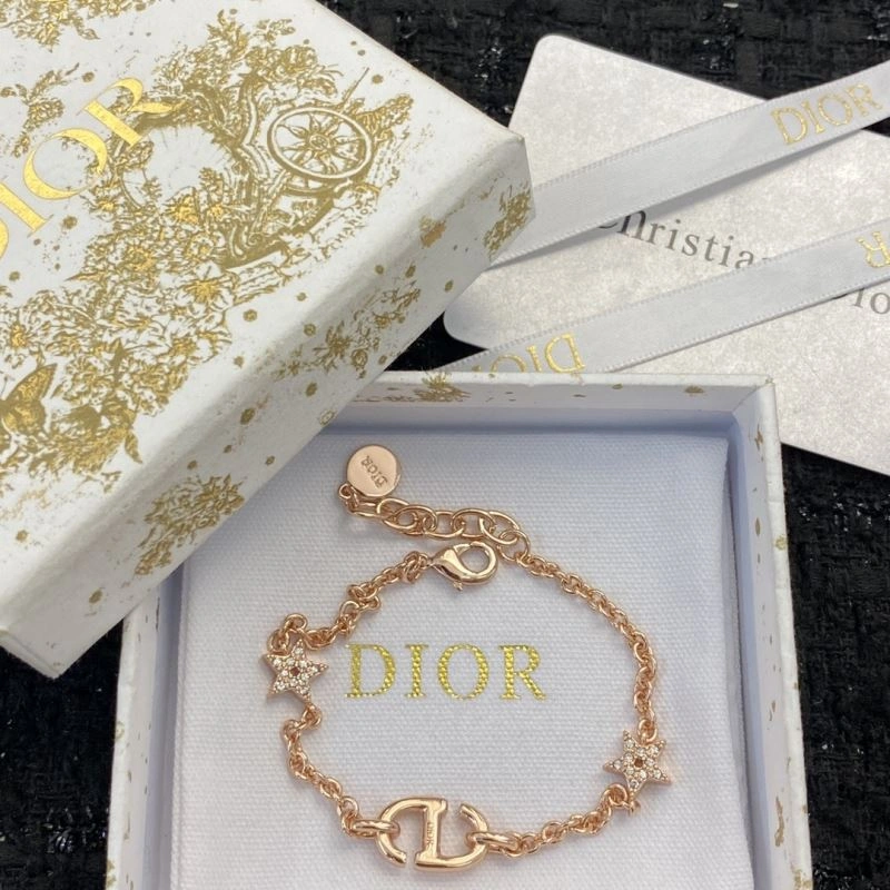 Lightweight Christian Dior Bracelets 236229