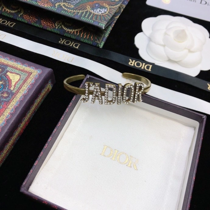 Minimalist Christian Dior Bracelets 236200