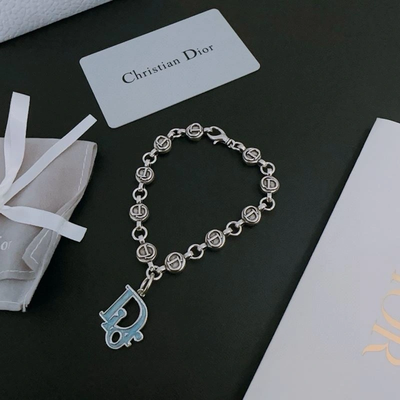 Cozy Christian Dior Bracelets 235731