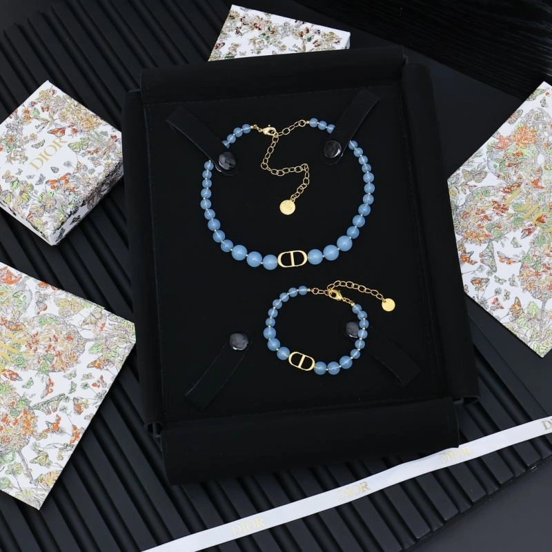 Functional Christian Dior Bracelets 235687
