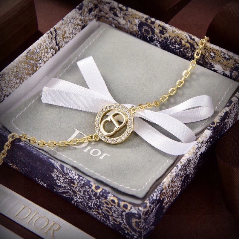 Classic Christian Dior Bracelets 235686